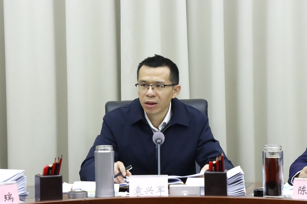 常务会2.jpg